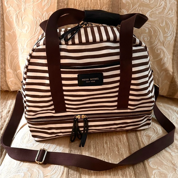 henri bendel Handbags - Henri Bendel Weekender Travel Duffel& Tote-Carryon Bag-Great Preowned Condition